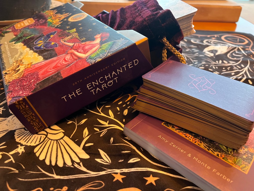 Deck Review: The Enchanted Tarot aka The Zerner/Farber Tarot – The